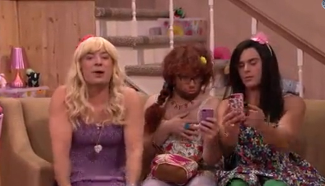 Zac Efron e Seth Rogen se vestem de mulher para programa Zac Efron e Seth Rogen se vestem de mulher para programa